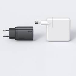 Mcdodo Mini GaN 67W бързо зарядно с 2x USB-C и USB-A - черен